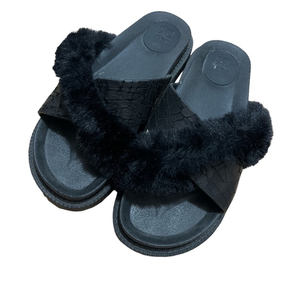 Joe’s Jeans slides sz 7 - Picture 1 of 4